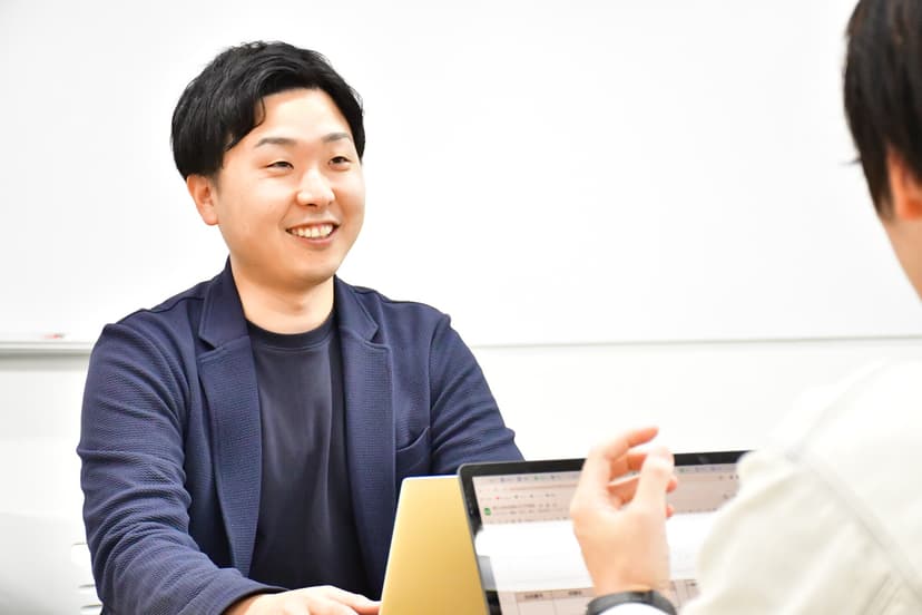 R.Suzuki