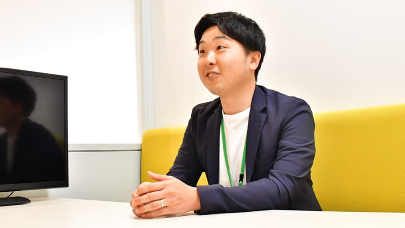 R.Suzuki